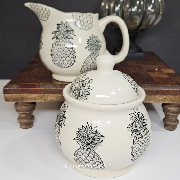 Vtg Signature Housewares Black Pineapples & White Lidded Sugar Bowl Dish Set / 2 - Picture 6 of 12